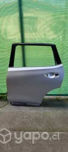 Puerta Nissan Xtrail 17 a 22 trasera izquierda