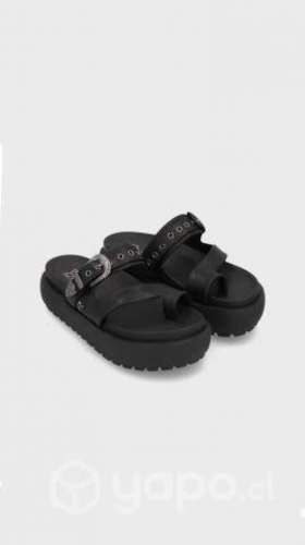 Chalas / Sandalias Negras