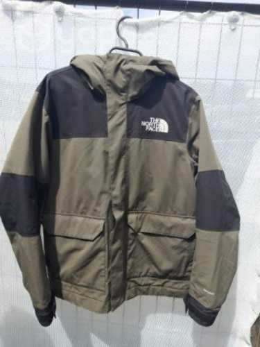 Chaqueta nf usada