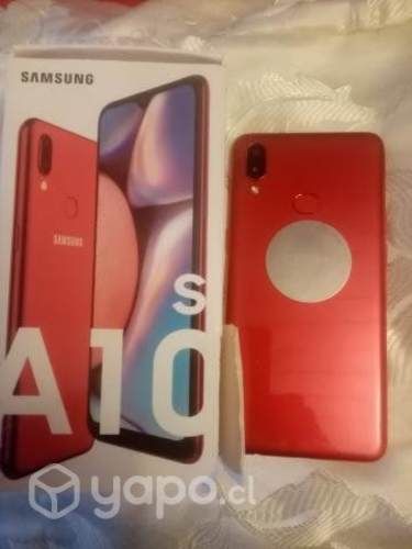 Celular samsung A10s poco uso