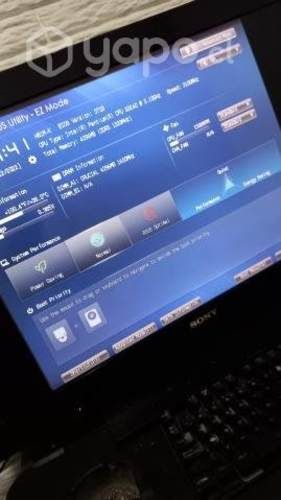 PC de escritorio + monitor + teclado + mouse