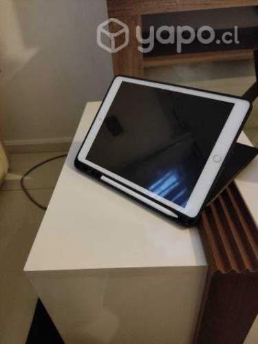 IPad 10.2 32 GB WIFI con accesorios
