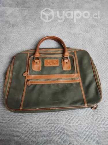 Bolso Verde con Aplicaciones de Cuero