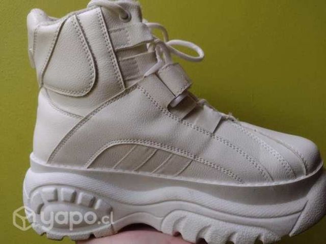 Zapatillas Blancas estilo Monster