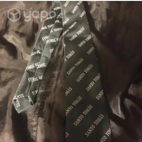 Corbata Santo Tomás