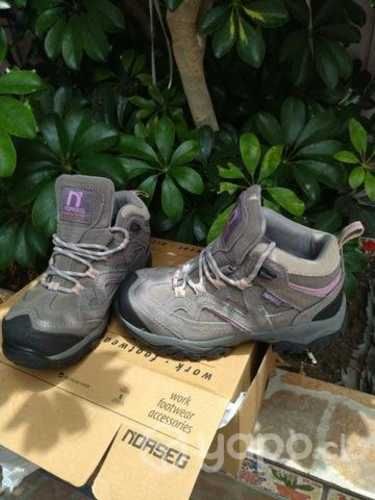 Zapatos de seguridad nuevos talla 34