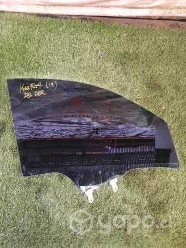 Vidrio de puerta delantero derecho kia rio 4 2019