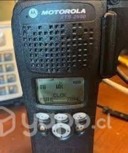 Motorola XTS 2500 800 MHZ APCO 25