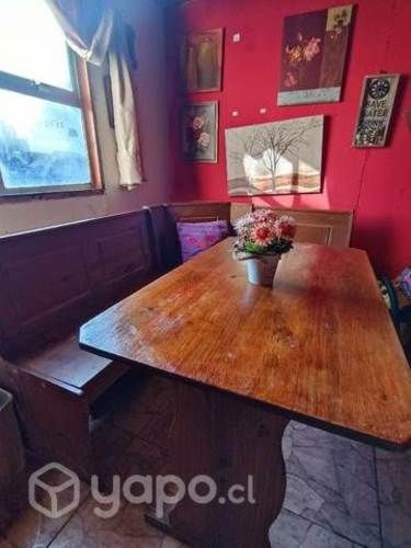 Mesa y banca de madera