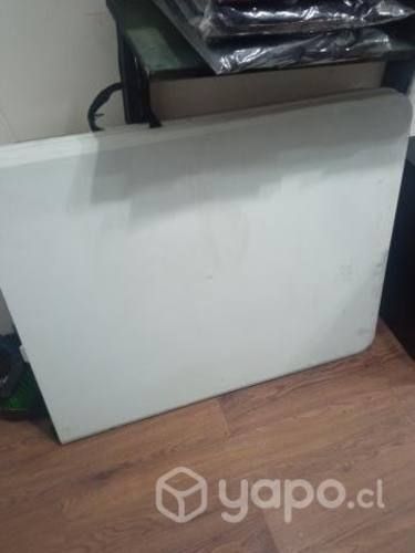 Meza plegable nueva
