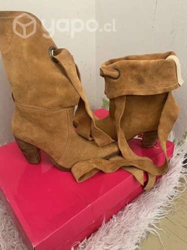 Botines marca exotica