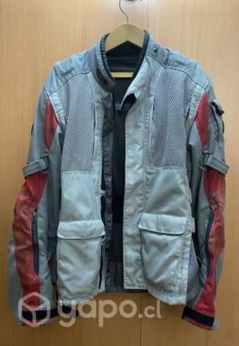 Chaqueta para moto marca Revit