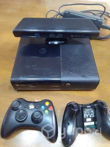 Xbox 360 E CONSOLE
