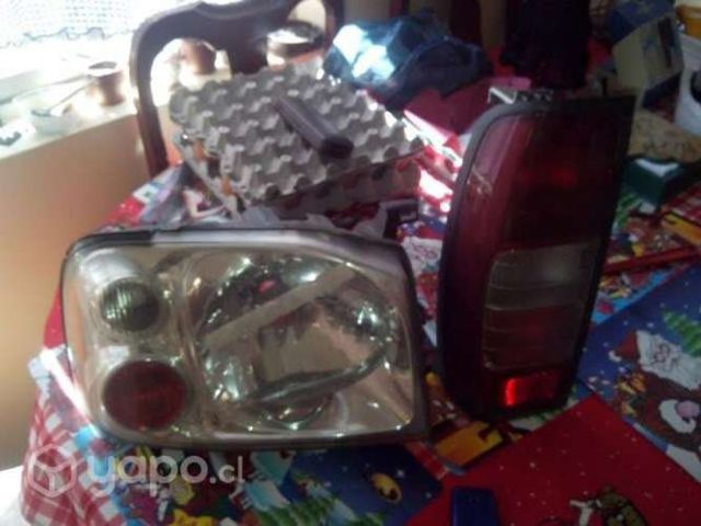 Farol trasero piloto original nissan terrano 2013