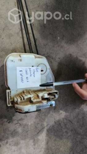 Chapa puerta l200 2017