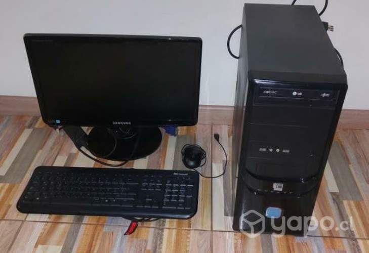 Computador escritorio