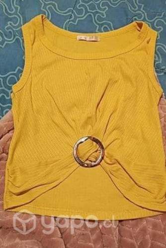 Blusa amarilla talla S-M