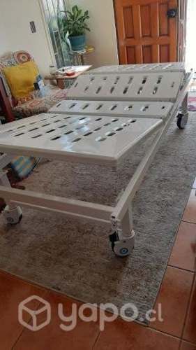 Catre clínico con colchón
