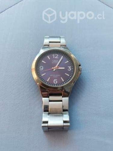Reloj Q&Q usado