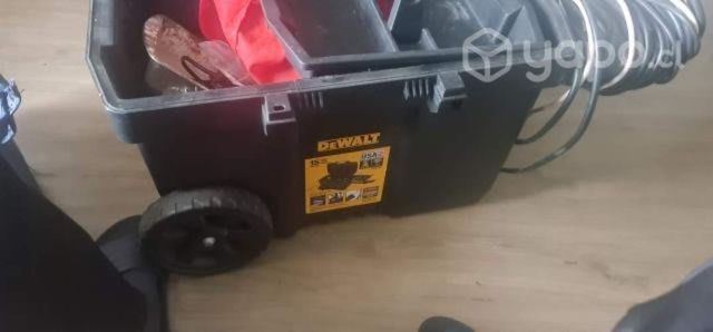 Caja porta herramientas 56 l dewalt con ruedas