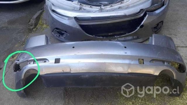 Mazda cx7 2013 parachoque trasero DETALLE