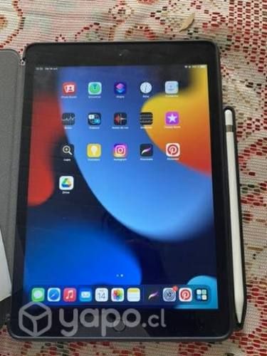 IPad (octava generación) de 32 gb + lápiz original