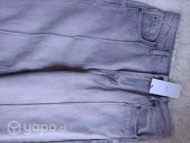 Jeans wide leg marca Alaniz.