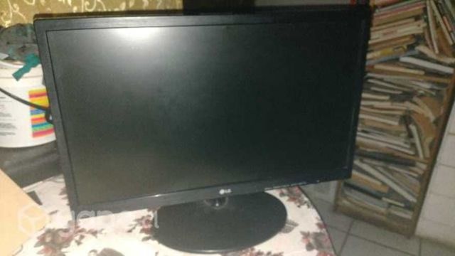 Pantalla de pc LG 22 pulgadas