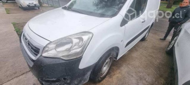 Tapabarro peugeot partner 2017