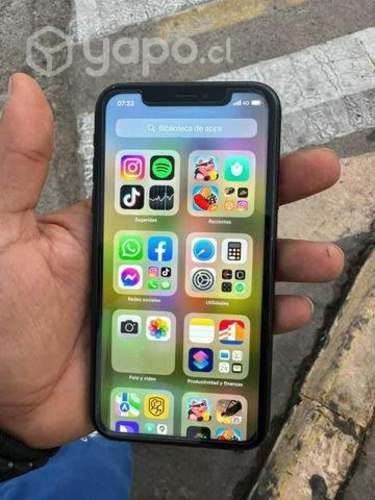 IPhone XR  y aspiradorasopladora