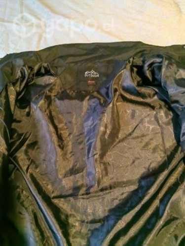 Casaca outdoor impermeable