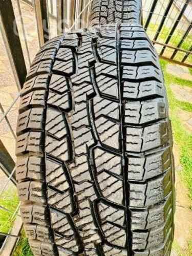 Neumaticos originales Ford Ranger r 17 con llanta