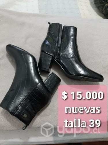 Botas negras talla 39