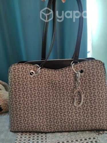 Cartera Guess