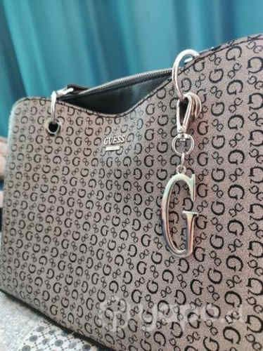 Cartera Guess