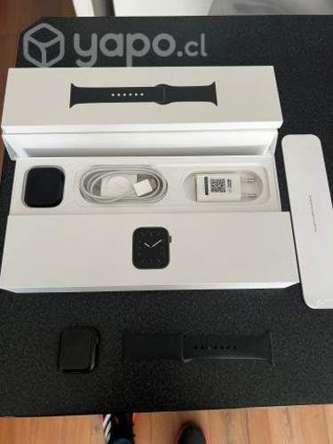 Apple Watch Series 5 44mm Space Gray GPS