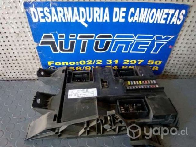 Caja fusibles interior Ford Transit 