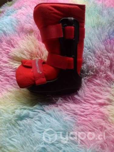Bota ortopedica infantil
