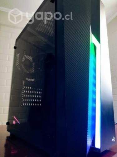 PC de escrtorio + monitor, mouse y teclado