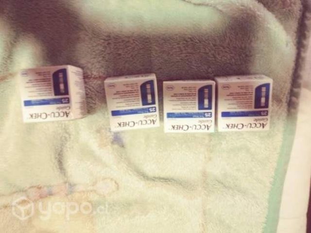 Tiras reactivas Accu Chek Guide.