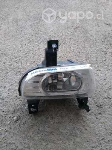 Neblinero Mahindra Pick up izquierdo