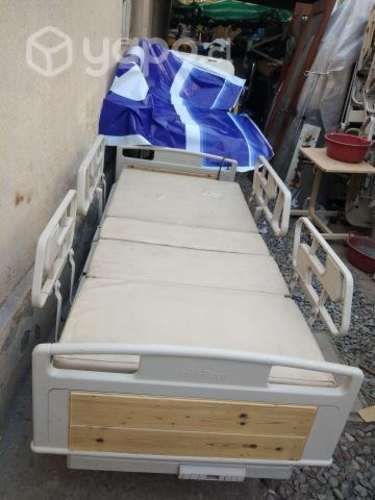 Catre clinico eléctrico