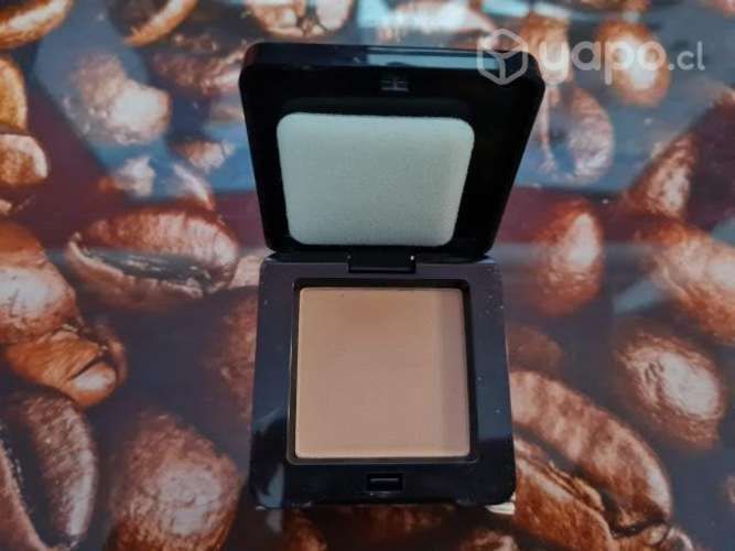 Polvo compacto cysone