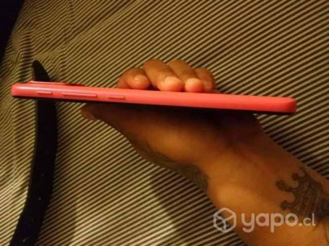 Celular prácticamente nuevo