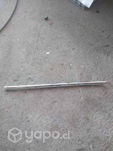 Embellecedor moldura Suzuki grand vitara puerta