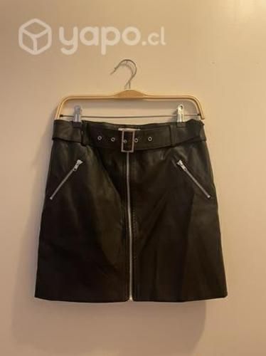 Falda mini negra