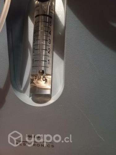 Concentrador de oxígeno con cilindro casi nuevo