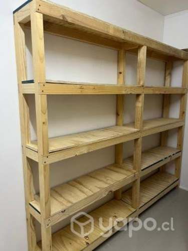 Repisas y mesón de atención nuevo