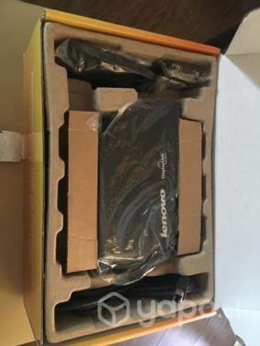 Dock Lenovo usb 2.0 con su caja y accesorios
