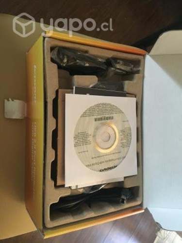 Dock Lenovo usb 2.0 con su caja y accesorios